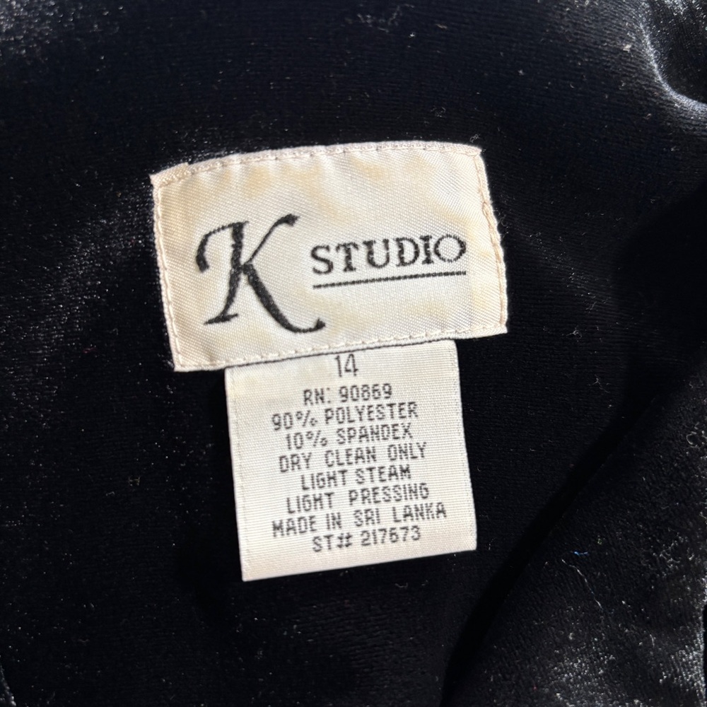 Women's Black And Red Patchwork Jacket - image 3